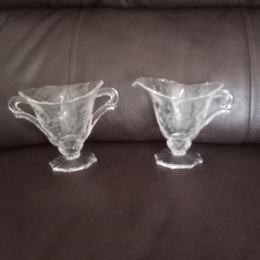 Heisey Orchid #1519 vintage Cream and Sugar set. No chips or cracks.